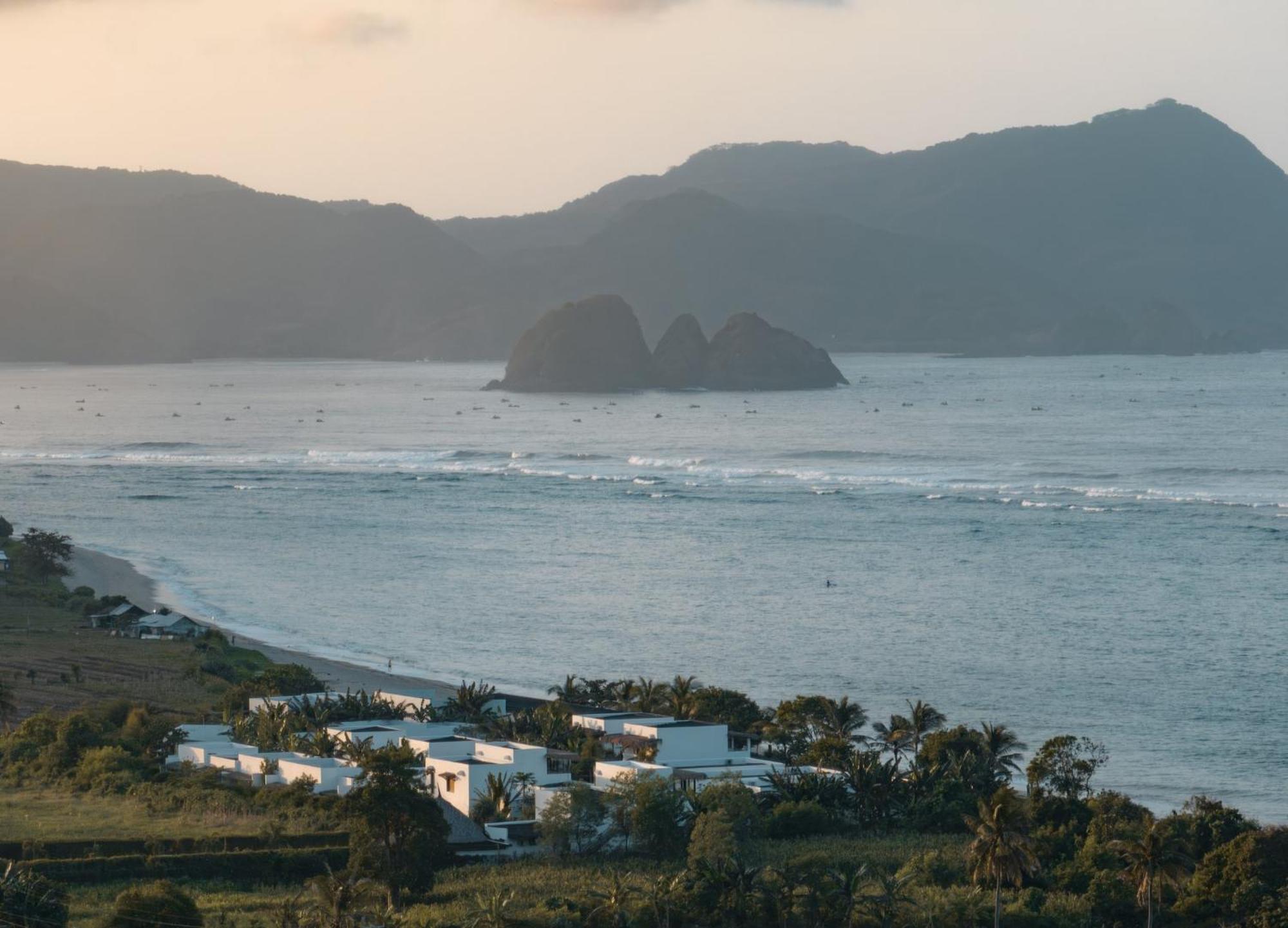 Amber Lombok Beach Resort Selong Belanak Zewnętrze zdjęcie